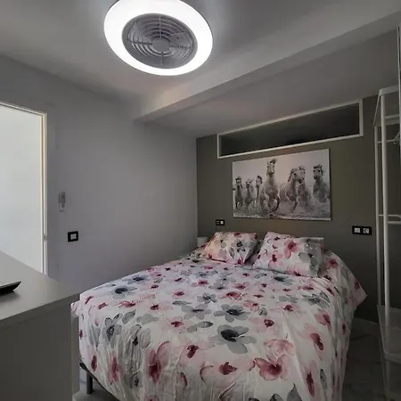 Canteras New 2 Bedrooms Flat At The Parking Optional 아파트 *